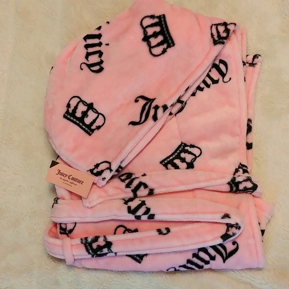 Juicy Couture Other - NWT Juicy Couture Plush Pink Logo Robe